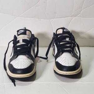 Nike Black and White Sneakers